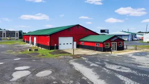Flex Space with Warehouse Area