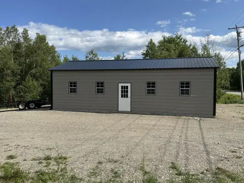 Flex Building on Commercial Lot