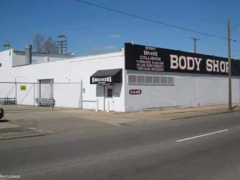 Automotive Service Building