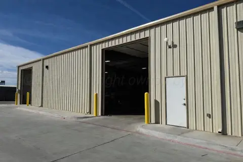 Accessible Shop Space in Amarillo
