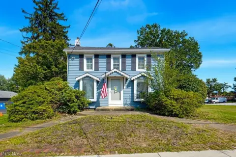 Mixed-Use Property with Apartment