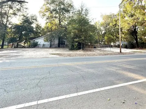 Highland Corner Lot Opportunity