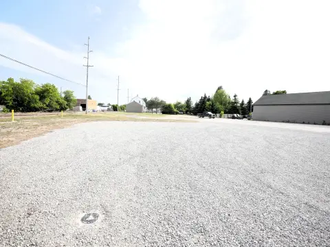 Commercial Lots in High-Visibility Location