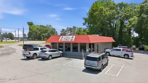 Restaurant Building with Highway Access