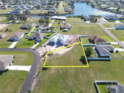 Oversized Corner Lot in Cape Coral