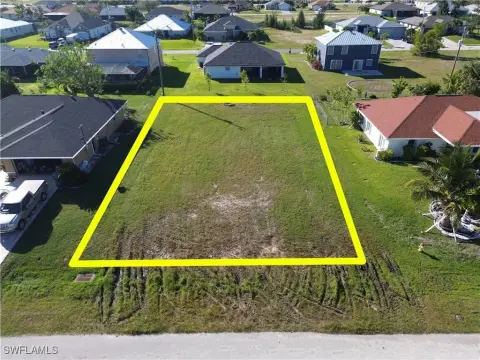 Vacant Lot in Cape Coral