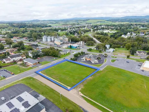 Level Commercial Land