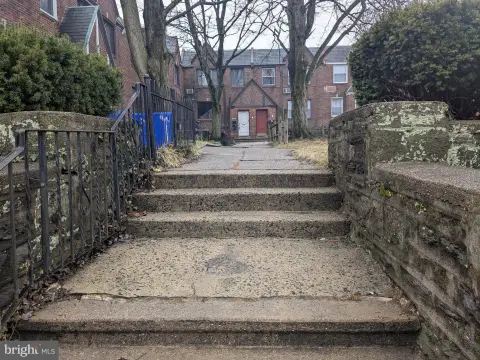 Philadelphia Triplex with Parking