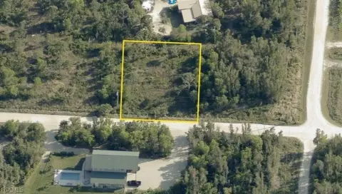 Spacious Lot in Bokeelia, Florida