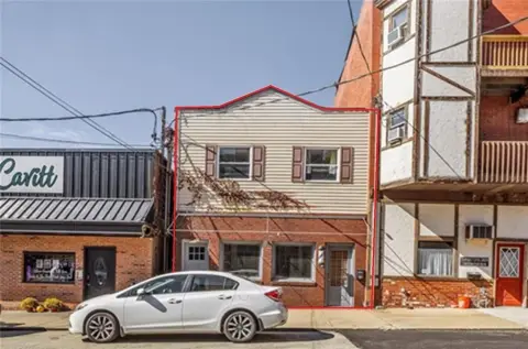 Versatile Commercial Building in Trafford