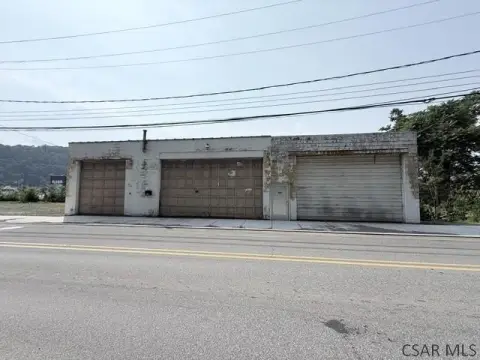 Commercial Parking Lot and Garage