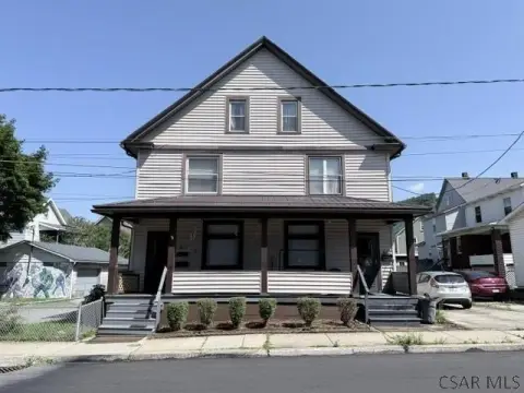 Duplex with Two Three-Bedroom Units
