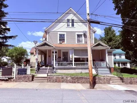 Victorian Duplex With Detached Garage