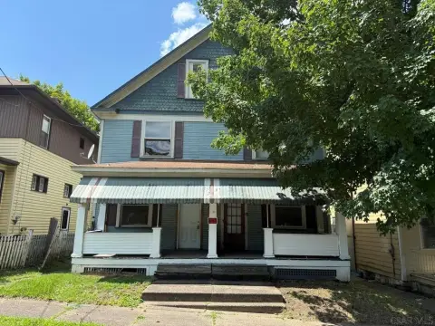 Triplex with Basement