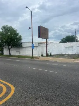 Freestanding Single-Story Retail Building