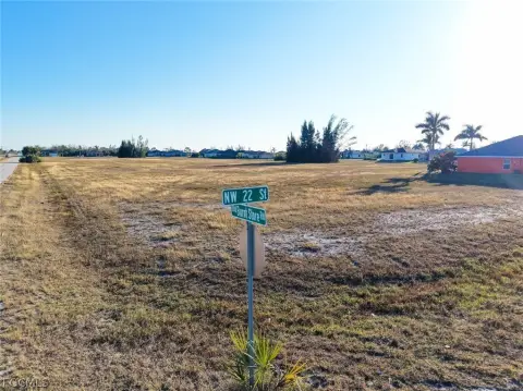 Residential Lot in Cape Coral