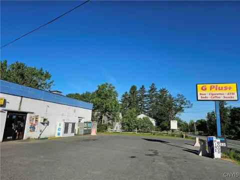 Lansing Retail Space For Lease