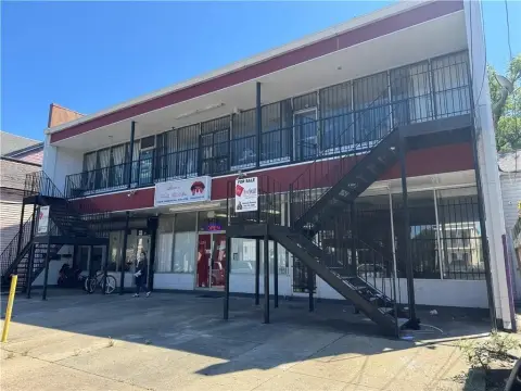 Two-Story Retail Strip Center