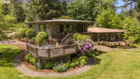 Riverfront Resort With RV Sites