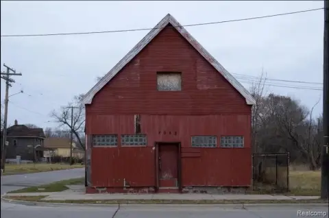 Updated Commercial Property on Van Dyke