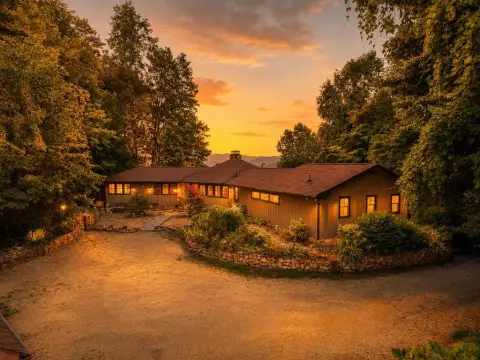 Multi-Unit Vacation Rental Home
