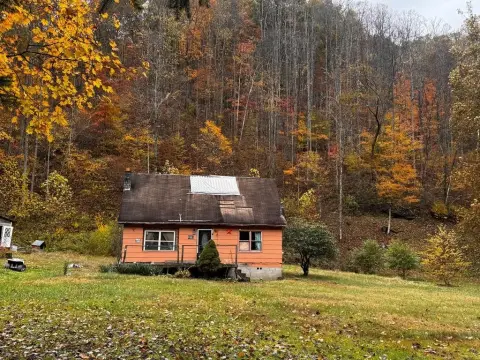Residential Land in NAOMA, WV