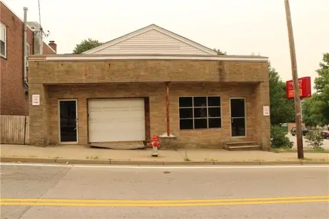 Under-Construction Storefront Property