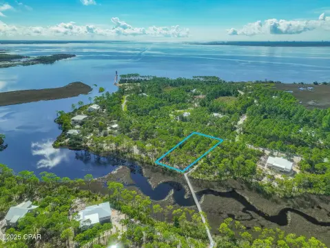 Premier Waterfront Lot in RiverCamps