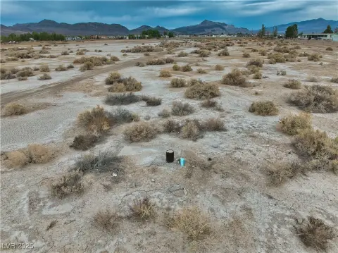 Pahrump Land with Mountain Views