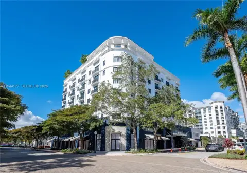 Corner Commercial Space in Coral Gables