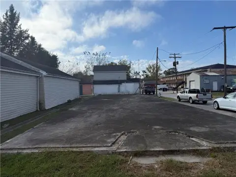 Commercial Corner Lot