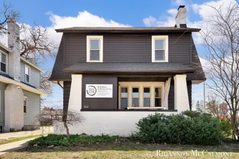 Versatile Property in Alger Heights