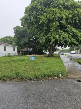 Miami Corner Lot Zoned Duplex