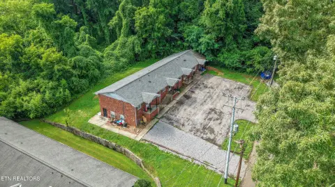 6-Plex Apartment Building