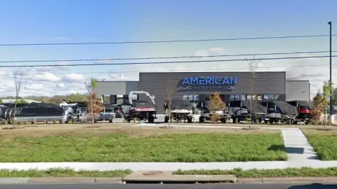 Flex Space with Showroom