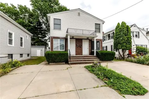 Townhouse-Style Duplex with Two Units