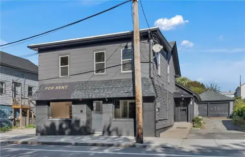 Mixed-Use Building in Cumberland, RI