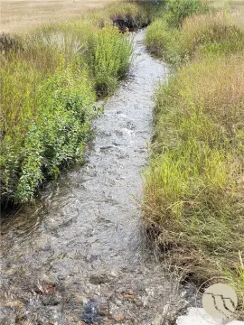 Silver Meadow Land with Mountain Views