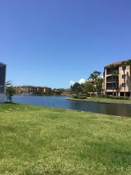 Vacant Waterfront Lot in Florida