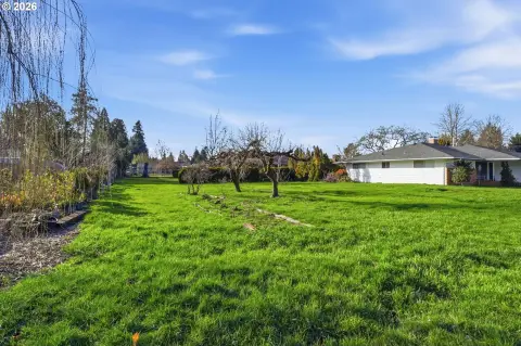 Level Lot in Hillsboro, Oregon