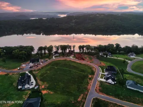 Waterfront Homesite in Tennessee National