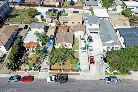 Duplex with Detached Residences