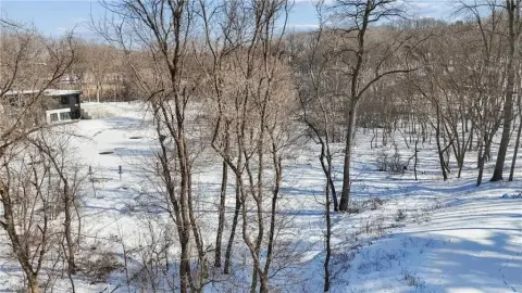 Prime Wayzata Acreage Lot