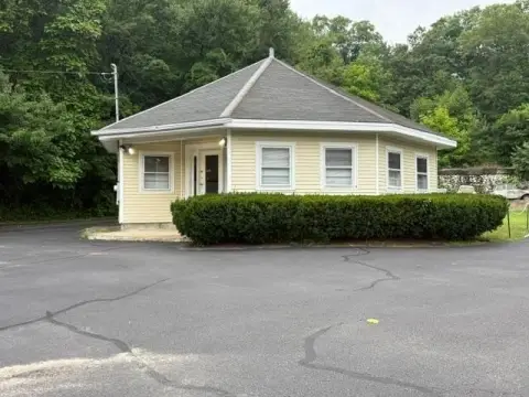 Office Unit with Basement
