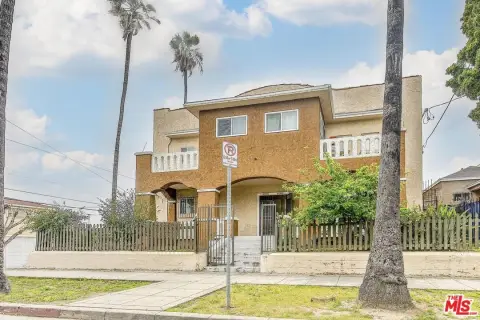 Fourplex with In-Unit Laundry