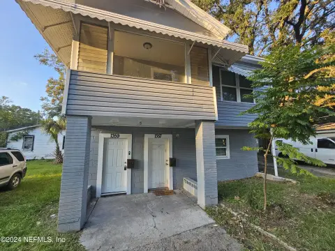 Jacksonville Duplex with Income Potential
