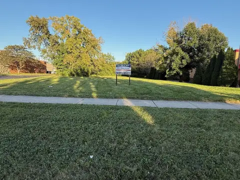 Utility-Served Commercial Land