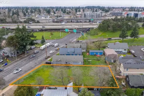 CM3 Commercial Development Land