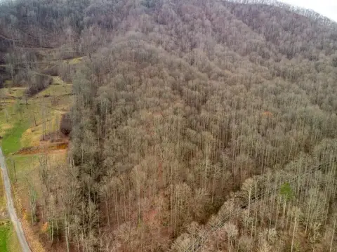 Unrestricted Hunting and Recreation Land