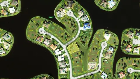 Oversized Corner Lot in Punta Gorda